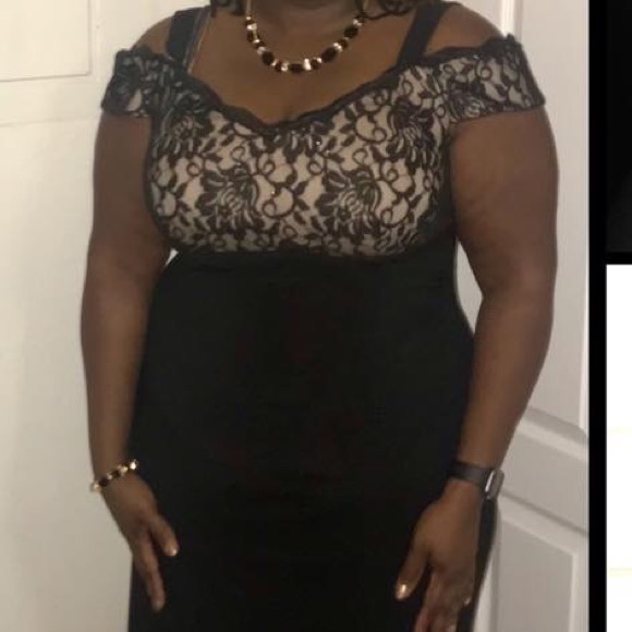 R&M Richards Dresses & Skirts - Long Black Formal Dress w/ Lace Top